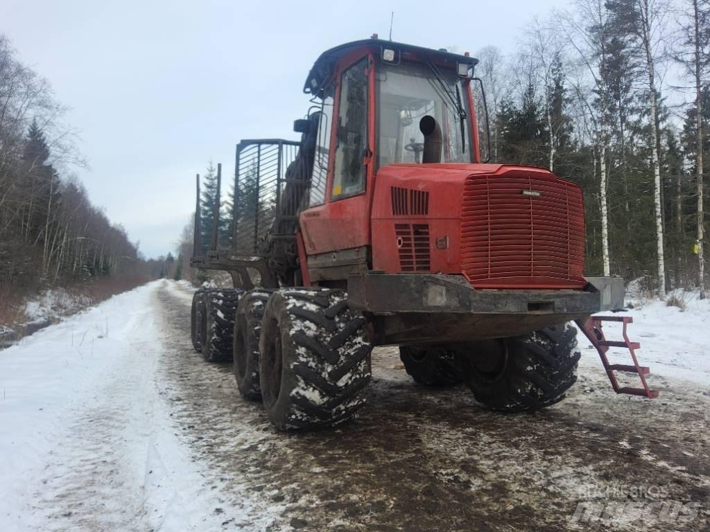 Komatsu 835 集運機