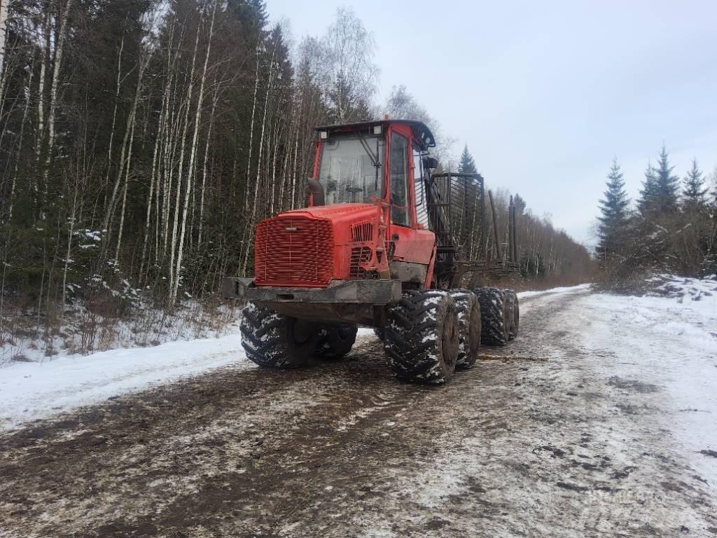 Komatsu 835 集運機