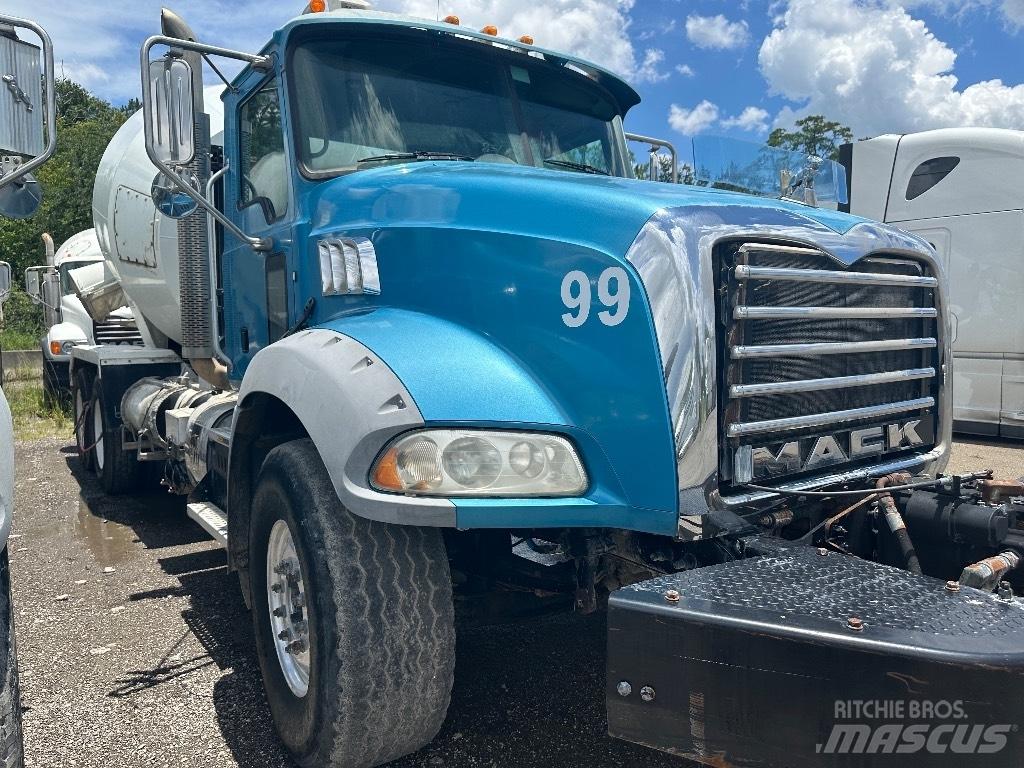 Mack GU 800 其他貨車