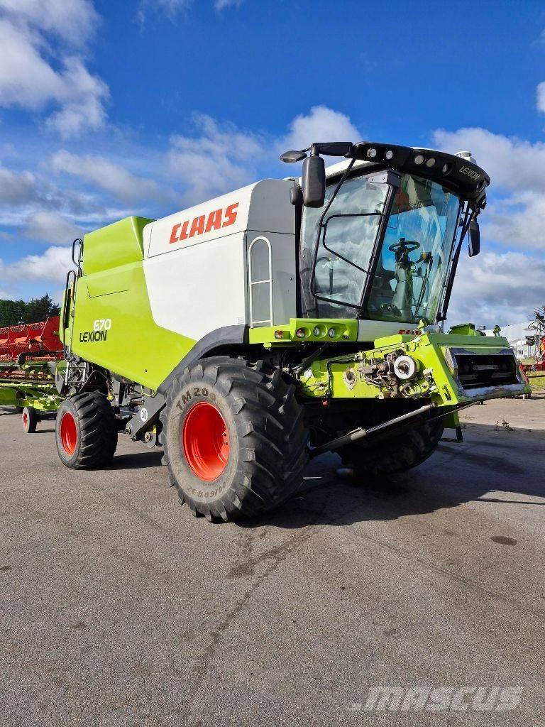 CLAAS Lexion 670 聯合收穫機