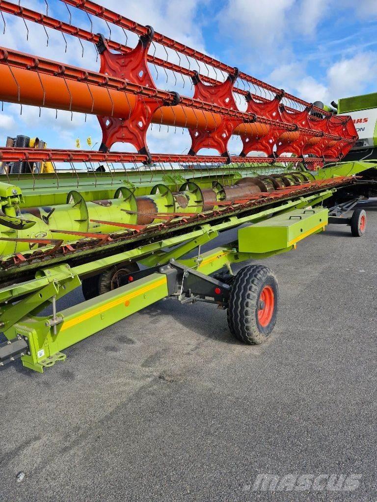 CLAAS Lexion 670 聯合收穫機