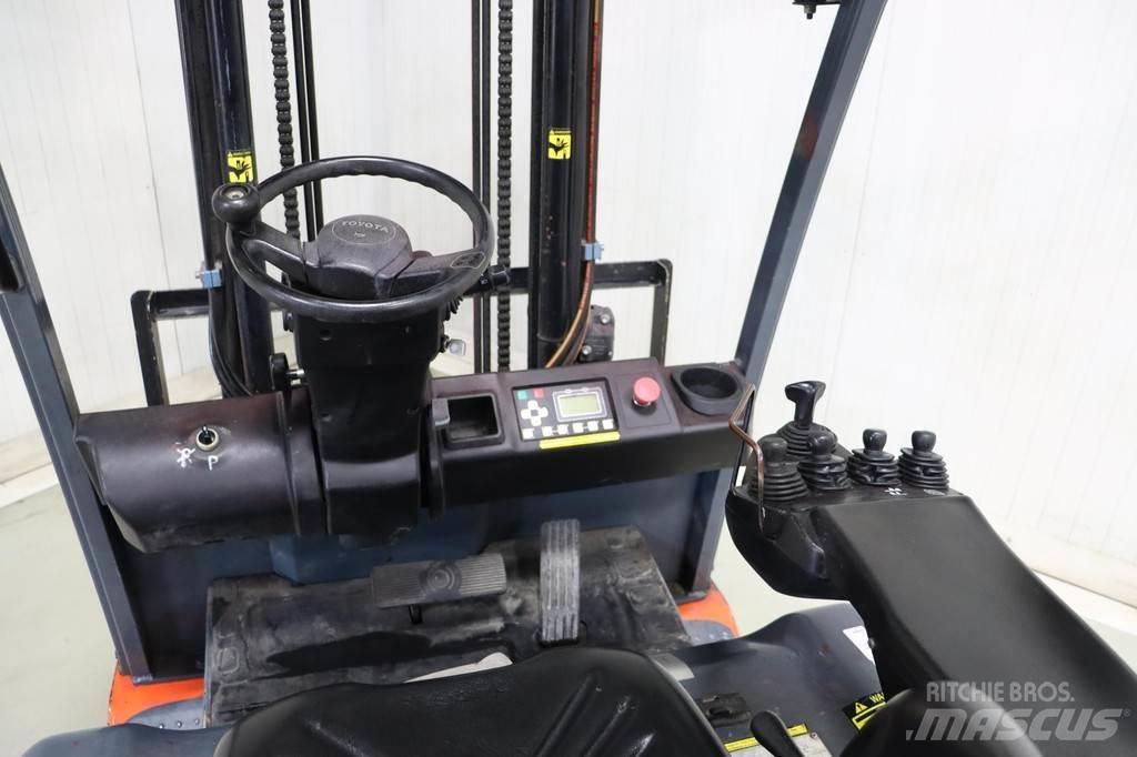 Toyota 8FBMT25 電動堆高機