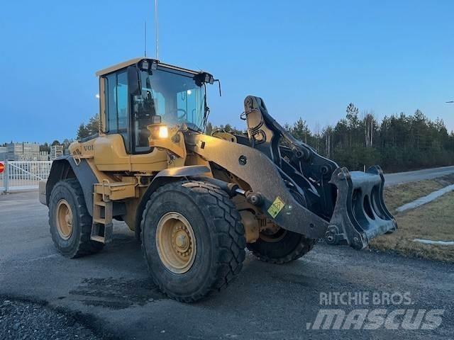 Volvo L90F 輪胎式裝載機