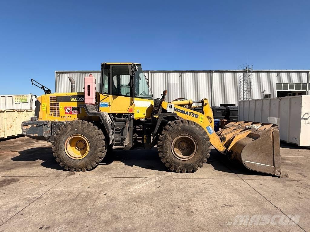 Komatsu WA 320-6 輪胎式裝載機