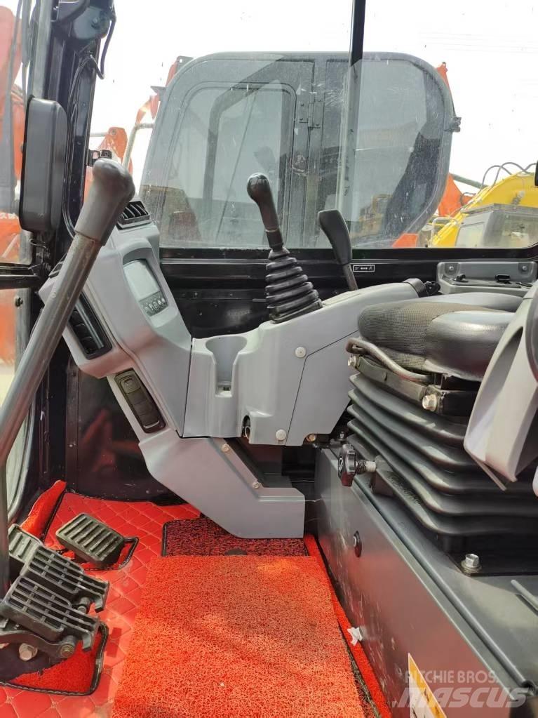 Kubota KX 065-5 小型挖土機/掘鑿機<7t(小型挖掘機)