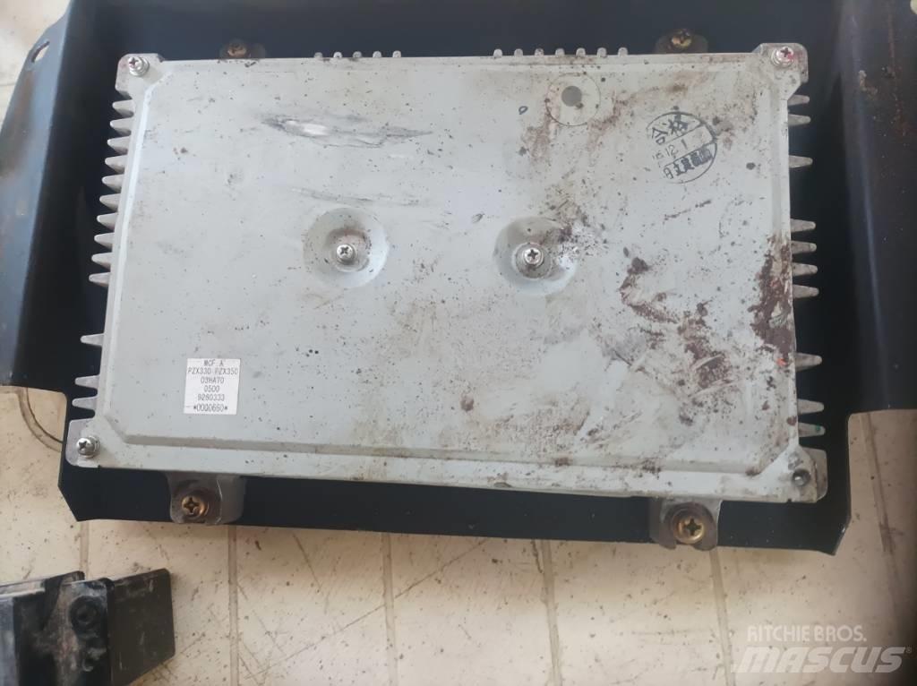 Hitachi ZX 350 LC-6 電子設備