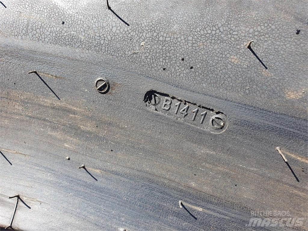 BKT 420/85R30 輪胎、車輪和輪圈