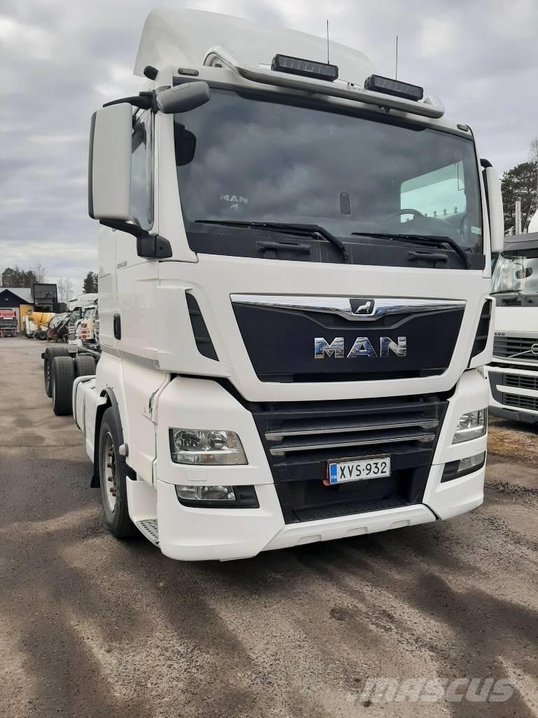 MAN TGX 26.500 商用底盤車