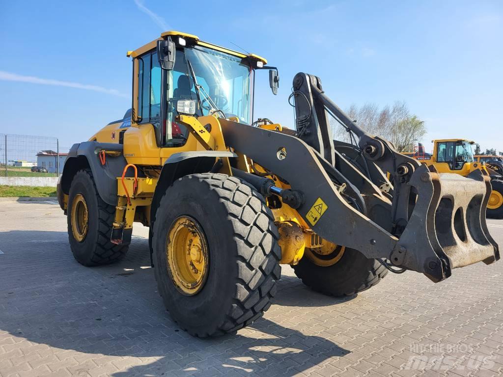 Volvo L 120 H 輪胎式裝載機