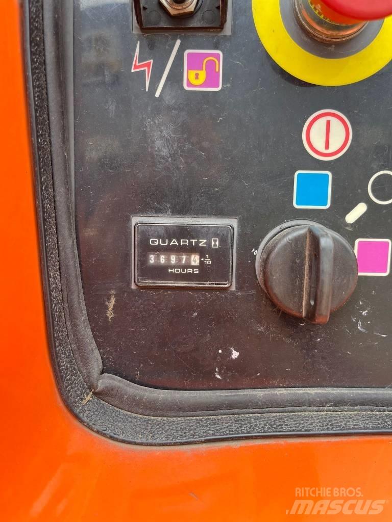 JLG 860 SJ 伸縮臂高空作業車