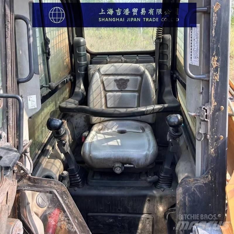 CASE SR 175 滑移轉向裝載機