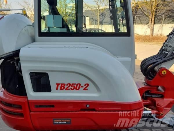 Takeuchi TB 250-2 小型挖土機/掘鑿機<7t(小型挖掘機)