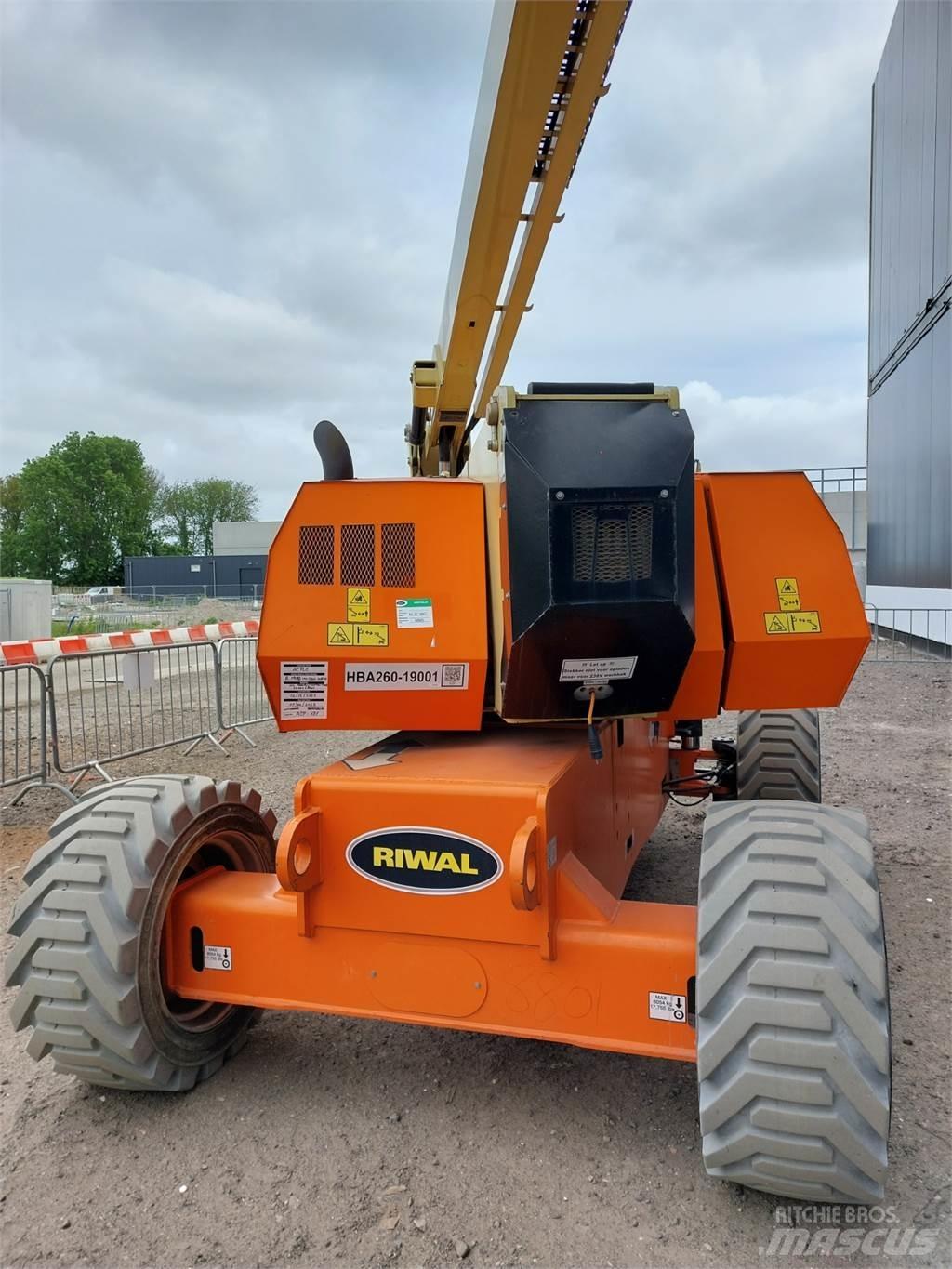 JLG H800AJ 曲臂高空作業車