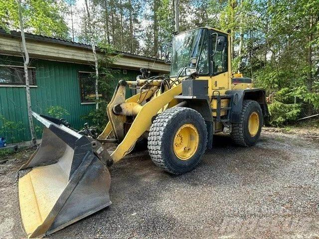 Komatsu WA 180-3 輪胎式裝載機