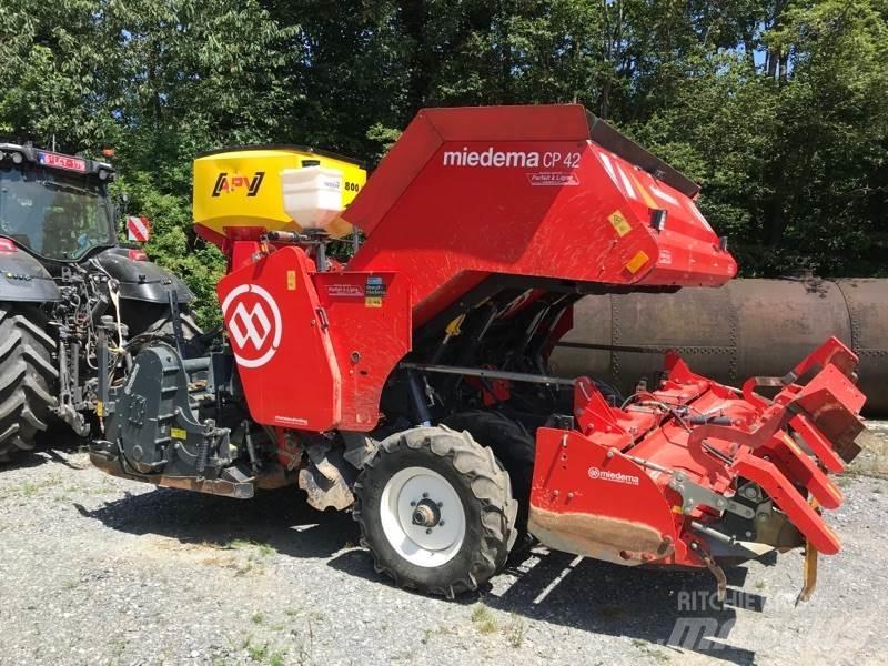 Miedema CP42 P 75H 馬鈴薯種植機