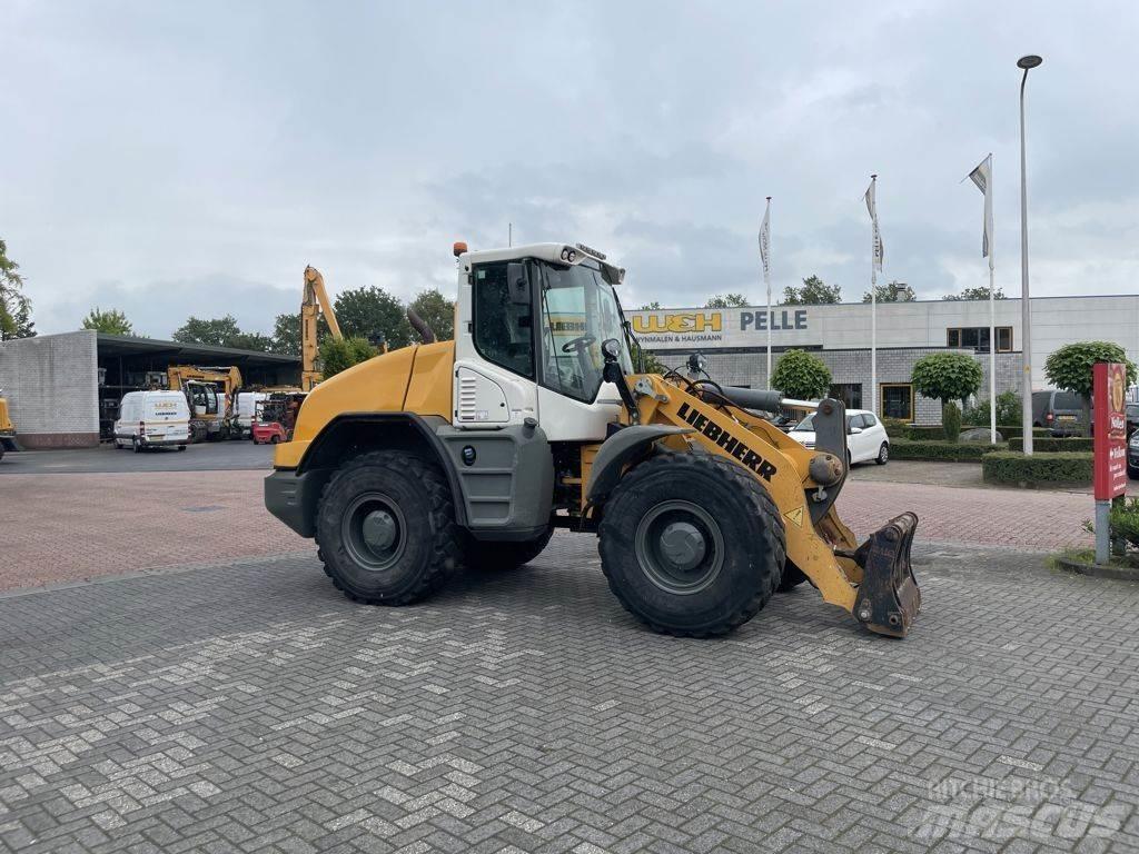Liebherr L538 輪胎式裝載機