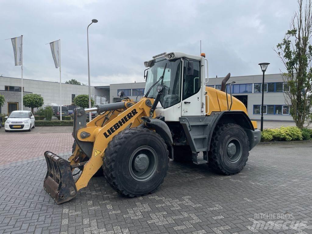 Liebherr L538 輪胎式裝載機
