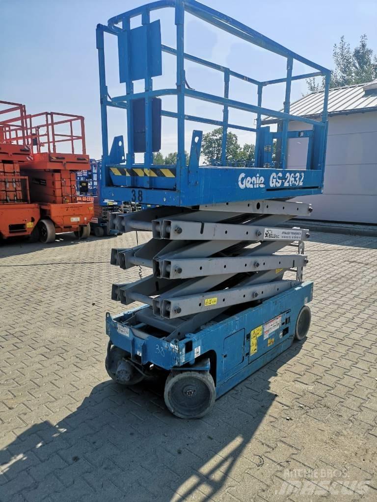 Genie 2632 剪式升降機