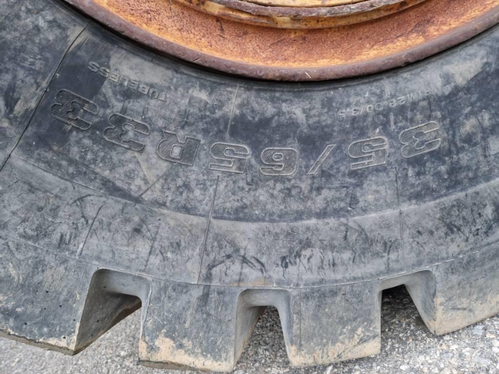 CAT 988 F 輪胎式裝載機