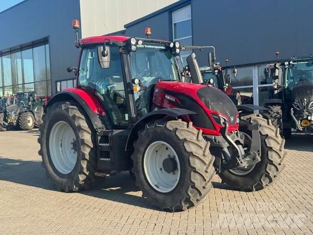 Valtra N134 Hitech 曳引機