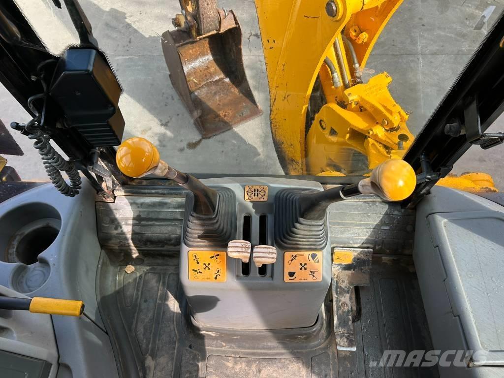 JCB 3 CX 反鏟裝載機
