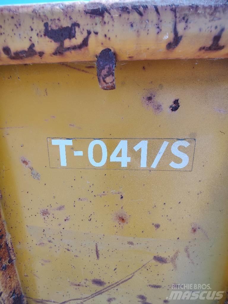 Möre T-041/S 傾卸式拖車