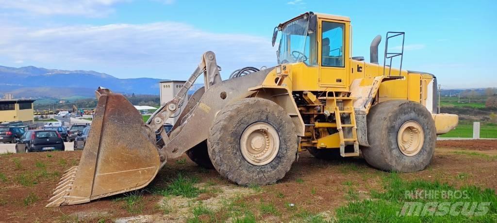 Volvo L 220 E 輪胎式裝載機