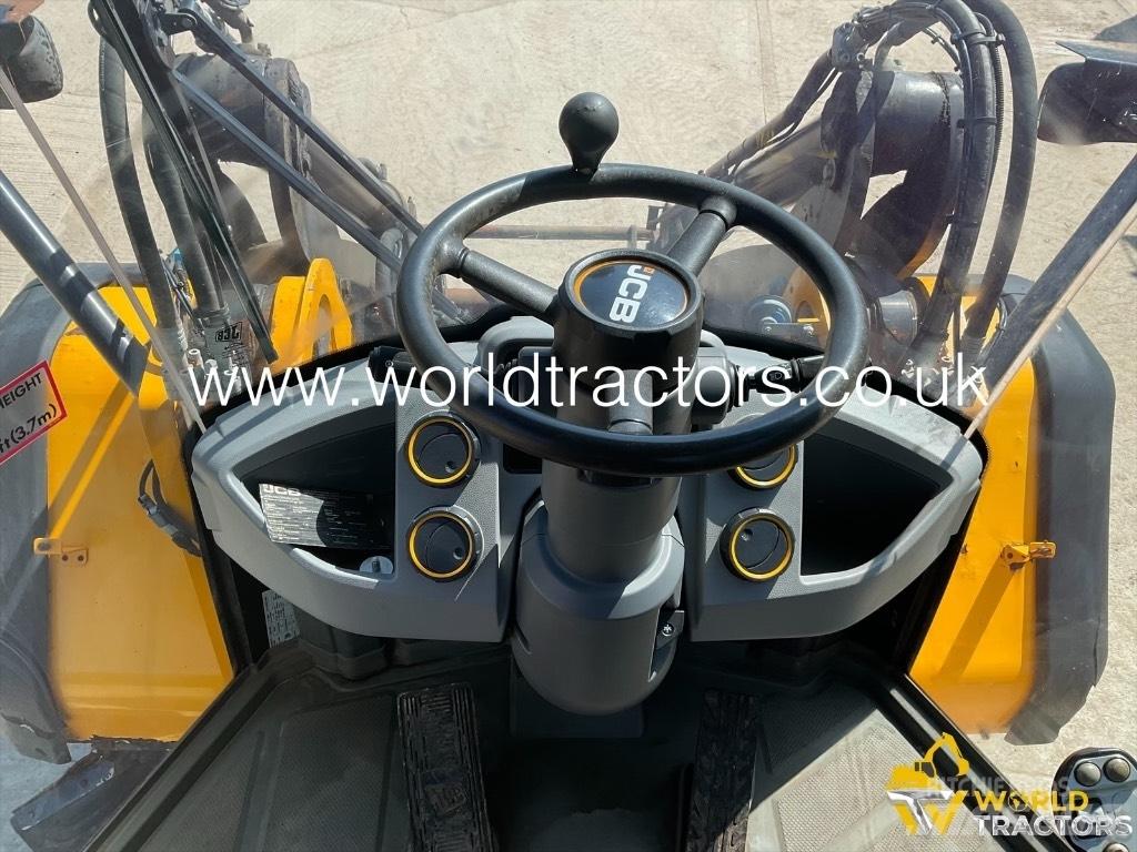 JCB 457 AGRI 輪胎式裝載機