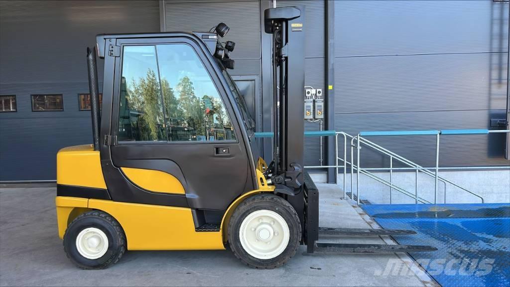 Yale GDP 30 VX 柴油卡車
