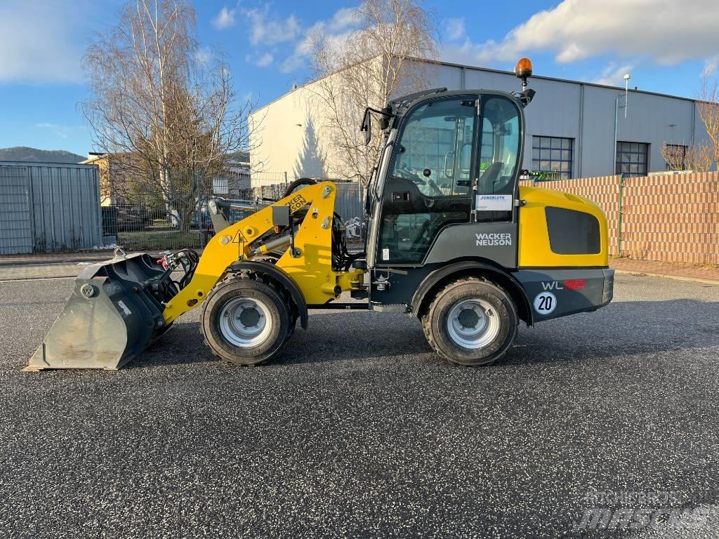 Wacker Neuson WL 32 輪胎式裝載機