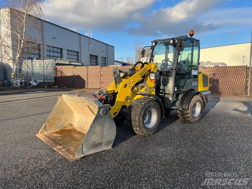 Wacker Neuson WL 32 輪胎式裝載機