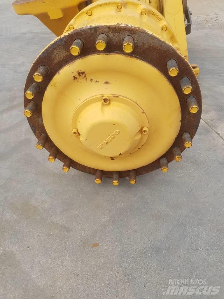 Volvo L 120 E 軸