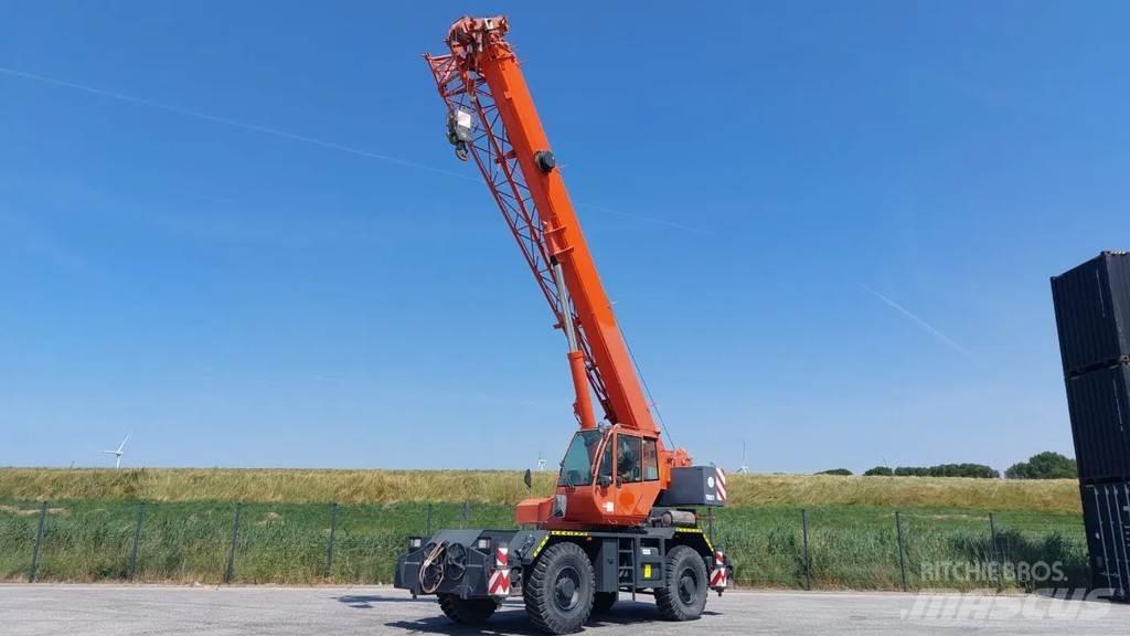 Terex RC30 越野起重機