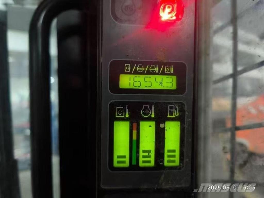 CASE SR 200 滑移轉向裝載機