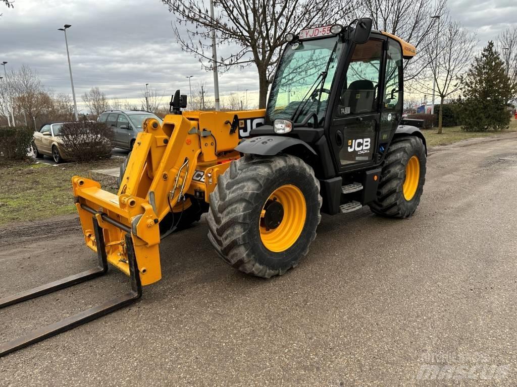 JCB 541-70 Agri Plus 伸縮臂操作車