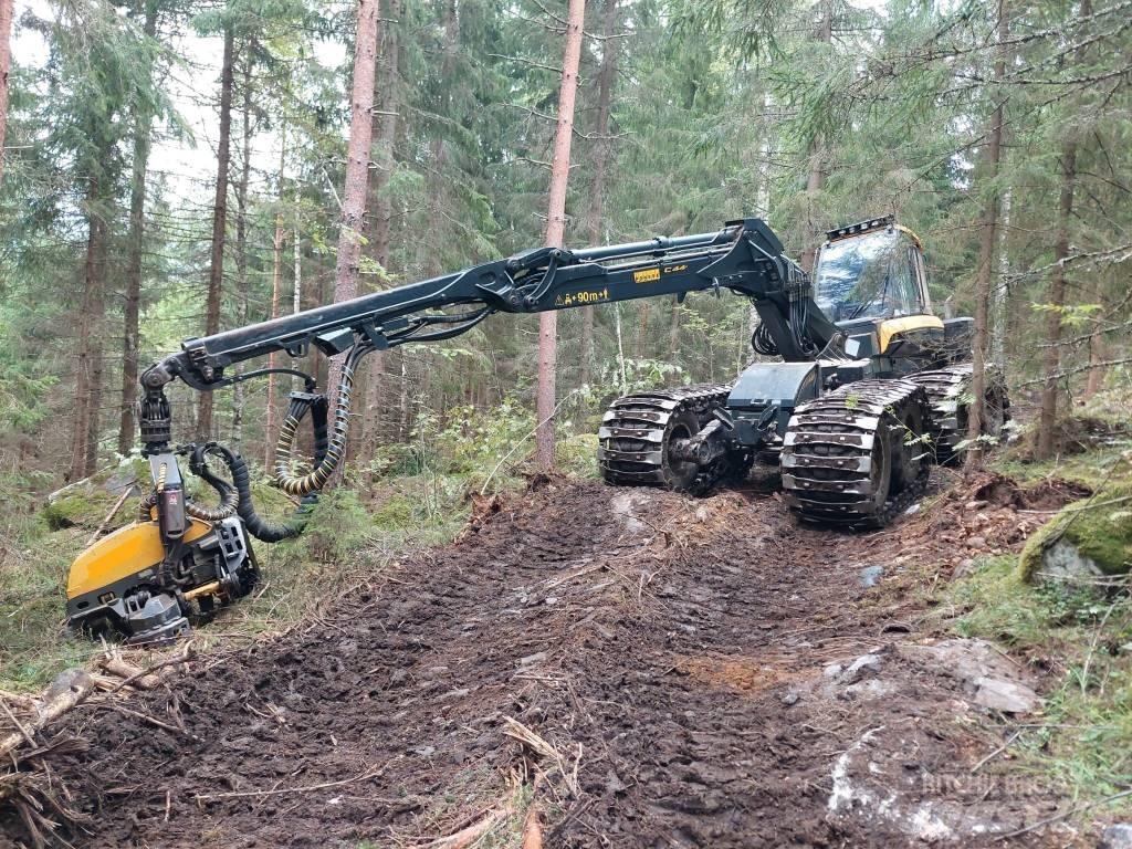 Ponsse FOX 8W 收穫機