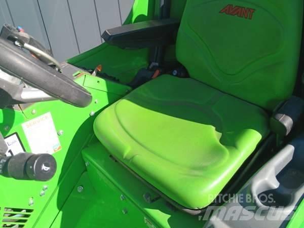 Avant E6 滑移轉向裝載機