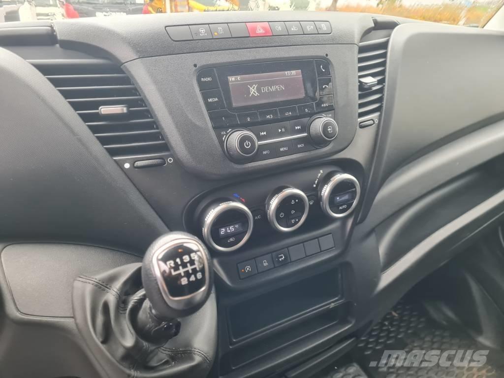 Iveco 35C16 / D brif 廂式貨物運輸車