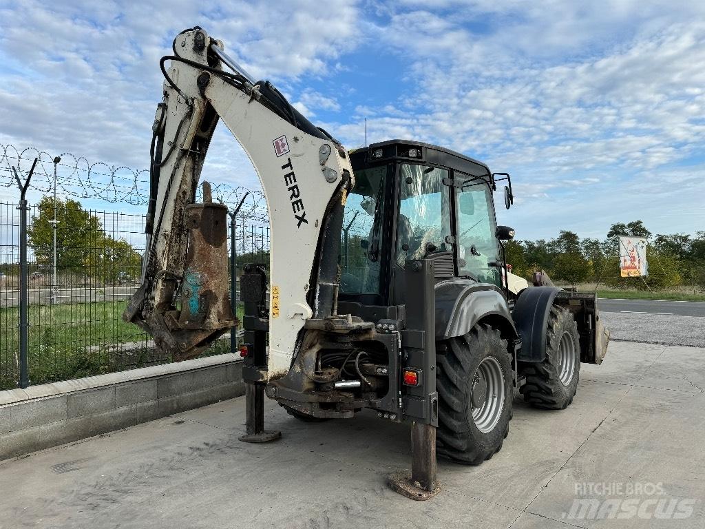 Terex TLB 990 反鏟裝載機