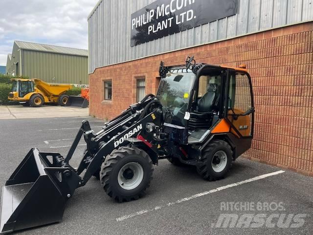 Doosan DL65 小型裝載機