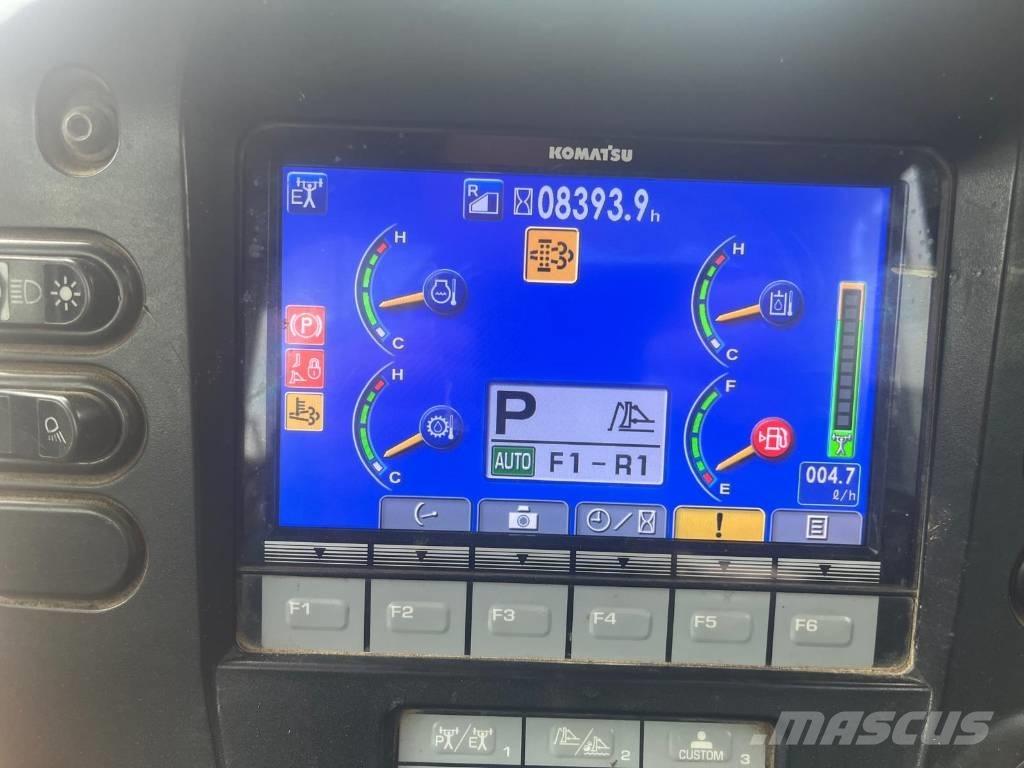 Komatsu 65 PX-17 履帶推土機