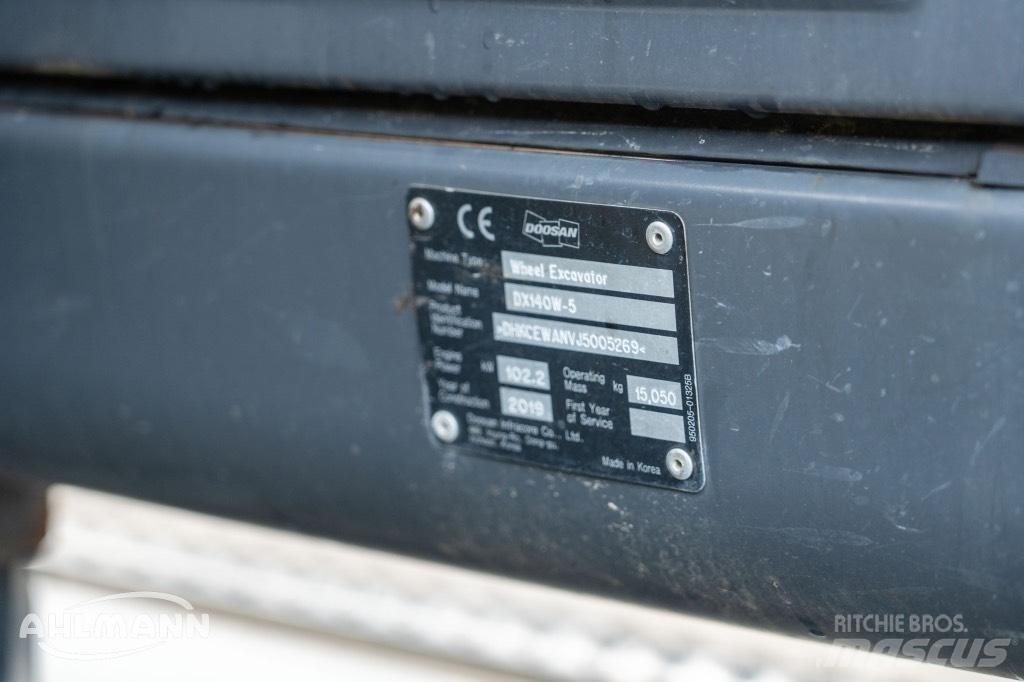 Doosan DX140W-5 旋轉式挖土機/掘鑿機/挖掘機