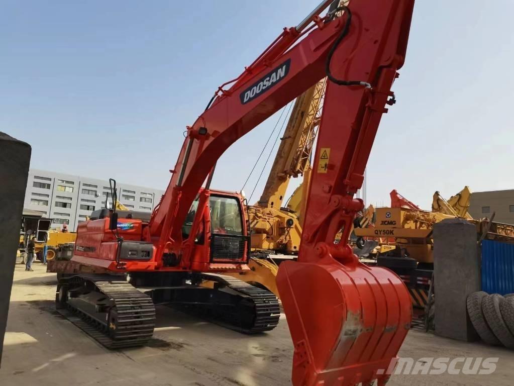 Doosan DX 300 履帶式 挖土機/掘鑿機/挖掘機