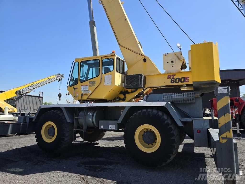 Grove RT 600 E 越野起重機