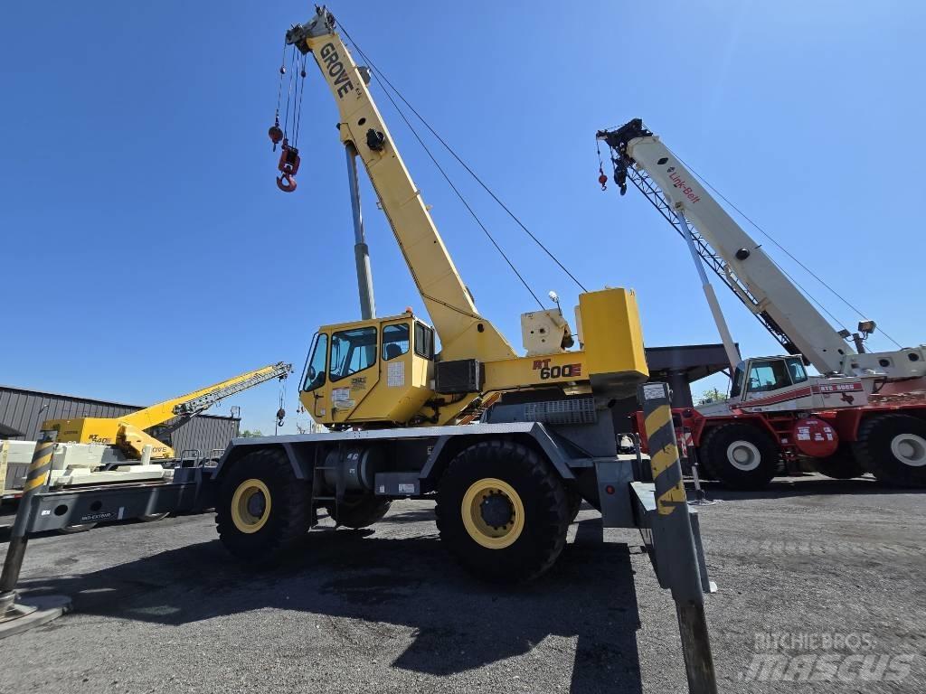 Grove RT 600 E 越野起重機