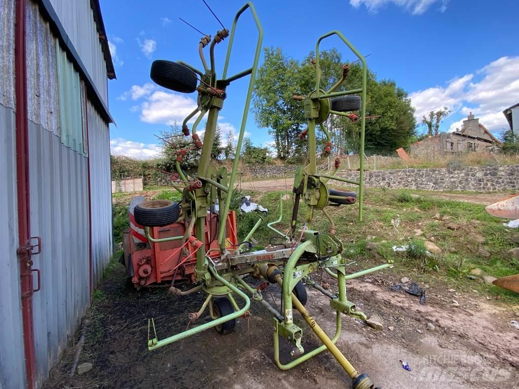 CLAAS VOLTO670 耙與翻草機