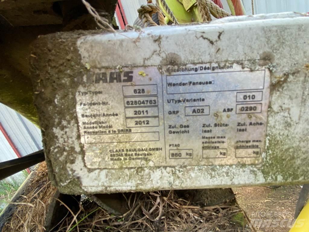 CLAAS VOLTO670 耙與翻草機