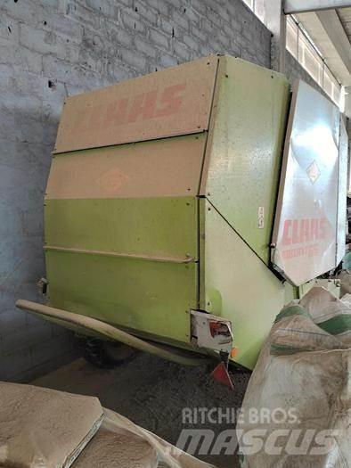 CLAAS ROLLANT66 圓型牧草打包機