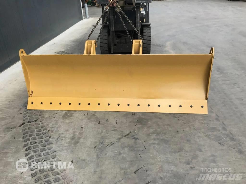 Komatsu QR 鏟刀