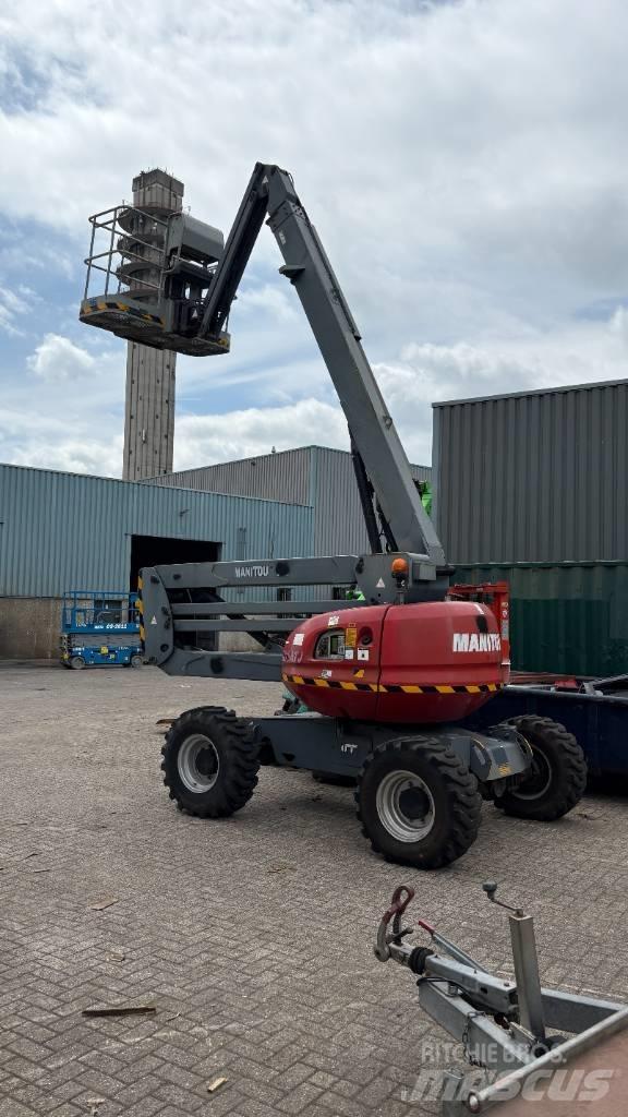 Manitou 180 ATJ 曲臂高空作業車